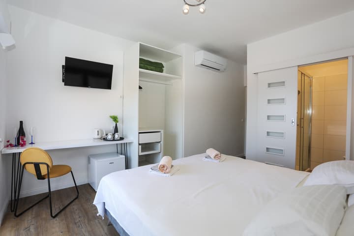 Stella Maris Hvar - Sea View Rooms with Balcony
