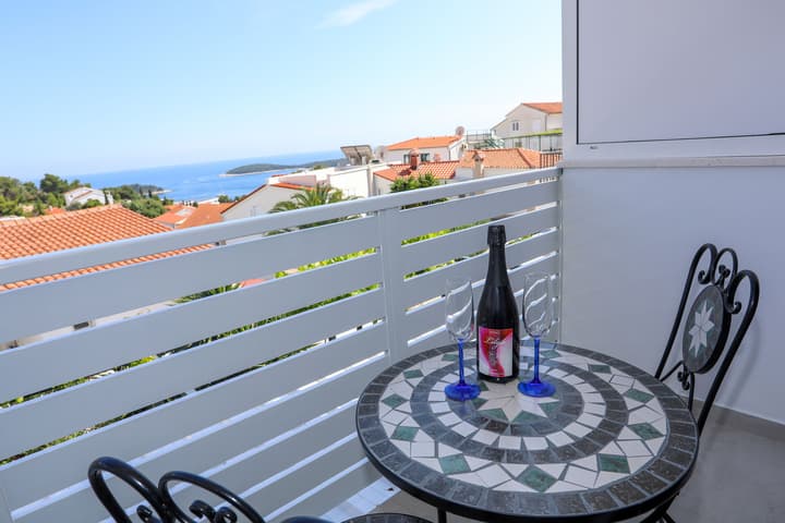 Stella Maris Hvar - Sea View Rooms with Balcony