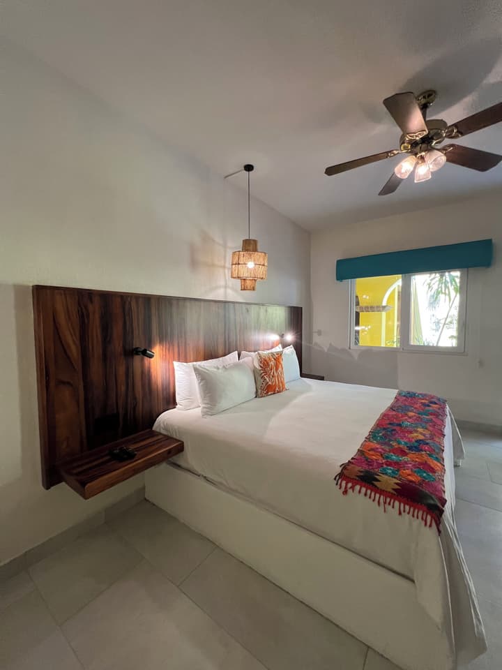 El Encanto Suites