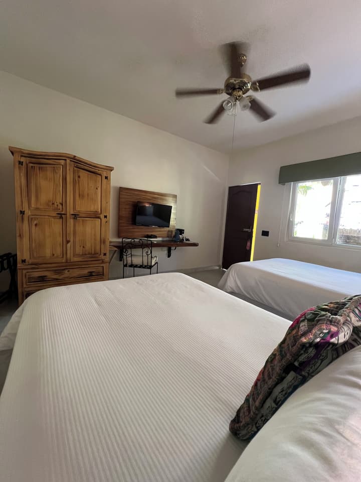 El Encanto Suites