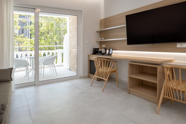 Epavli Grace Hotel