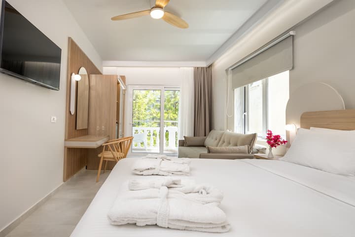 Epavli Grace Hotel