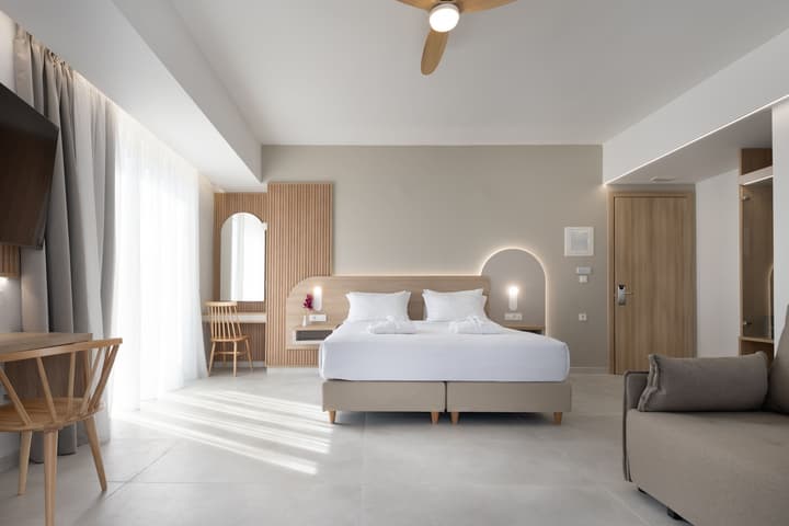 Epavli Grace Hotel