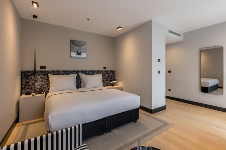 Cora Hotel