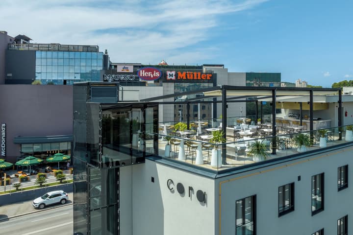 Cora Hotel
