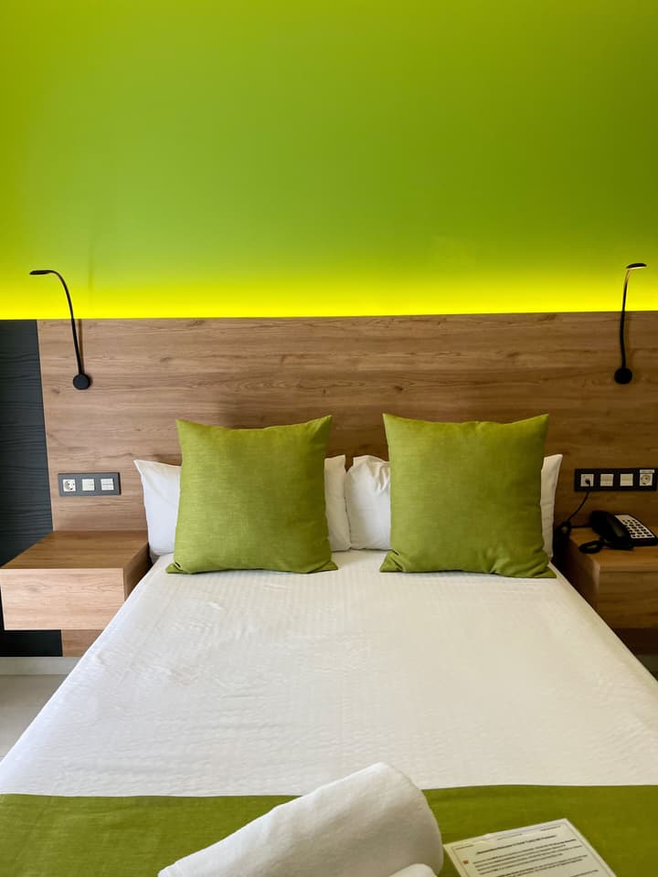 Hotel MG Poniente