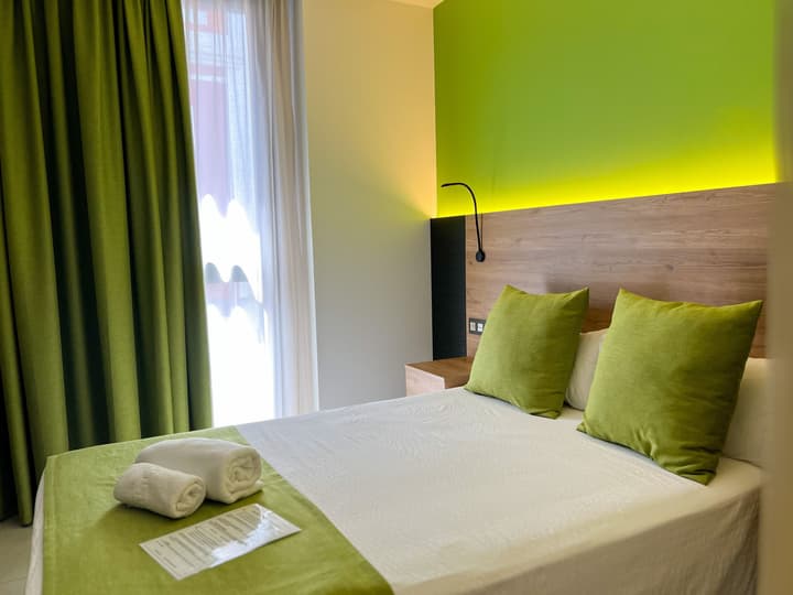Hotel MG Poniente