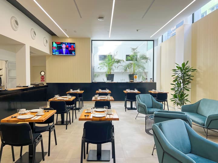 Hotel MG Poniente