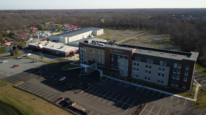 La Quinta Inn & Suites By Wyndham Mount Laurel / Moorestown