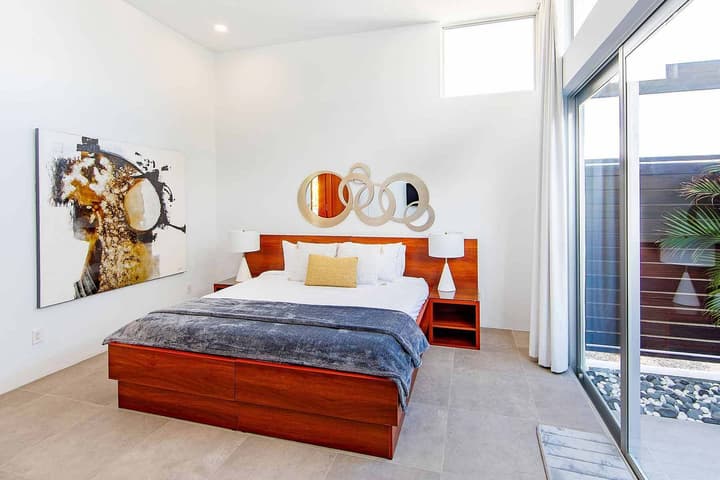 Oceanside Vacation Villa with Private Pool and Resort Amenities v10