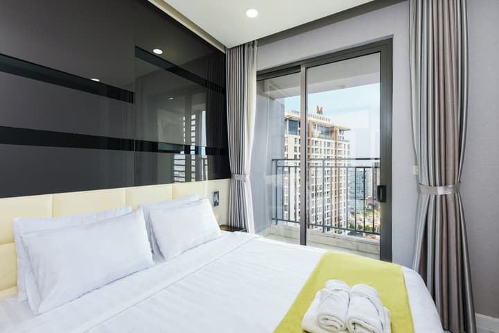 REM Rivergate Garden Pool Signature Apartments