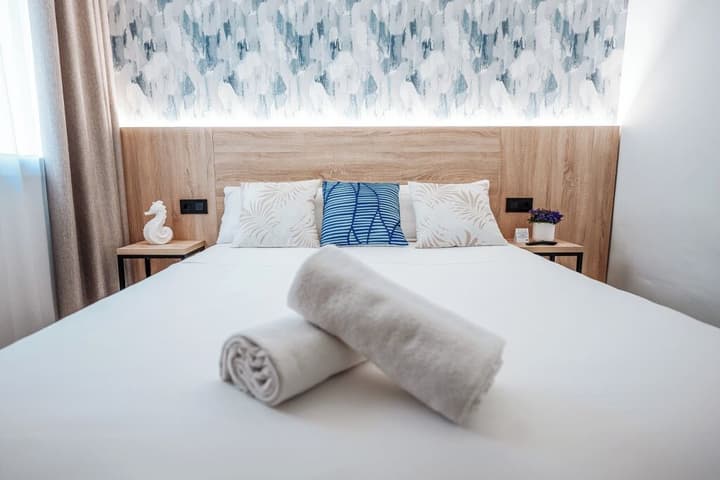 Sweet Lloret Suites - Smart Hotel