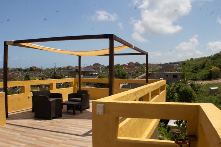 The Vista Inn
