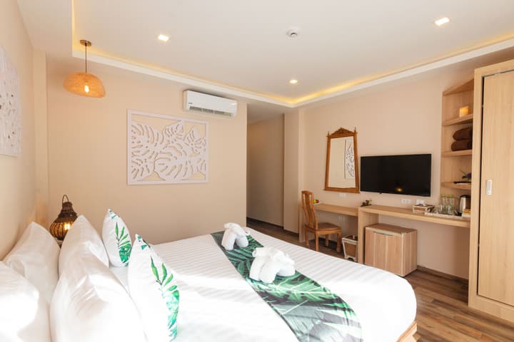 Vannee Golden Sands Beachfront Resort