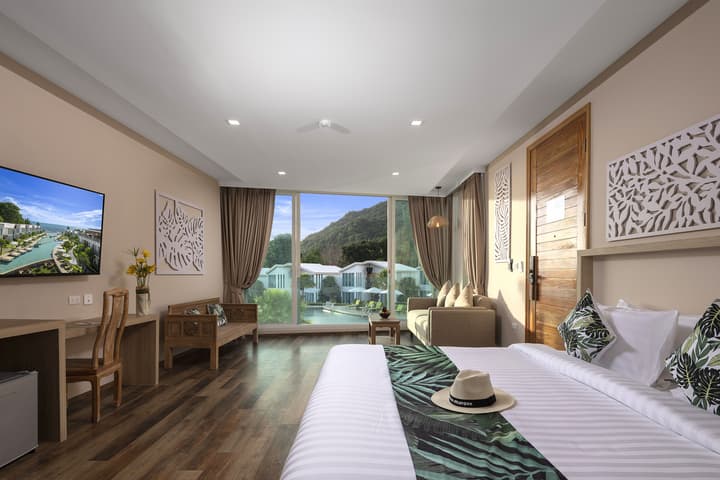 Vannee Golden Sands Beachfront Resort