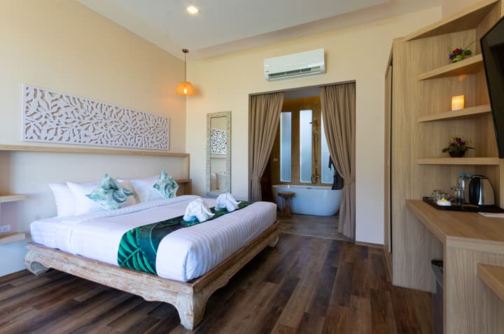 Vannee Golden Sands Beachfront Resort