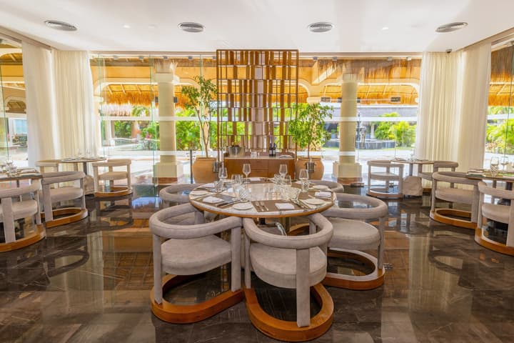 Family Selection At Grand Palladium Kantenah Resort & Spa - All Inclusive