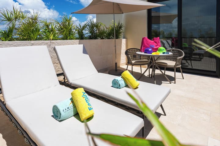 Family Selection At Grand Palladium Kantenah Resort & Spa - All Inclusive