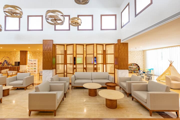 Family Selection At Grand Palladium Kantenah Resort & Spa - All Inclusive