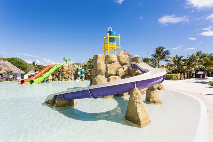 Family Selection At Grand Palladium Kantenah Resort & Spa - All Inclusive