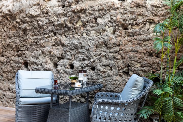 Carina Gold Hotel and Restaurant