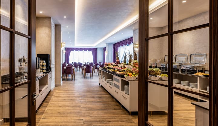 Carina Gold Hotel and Restaurant