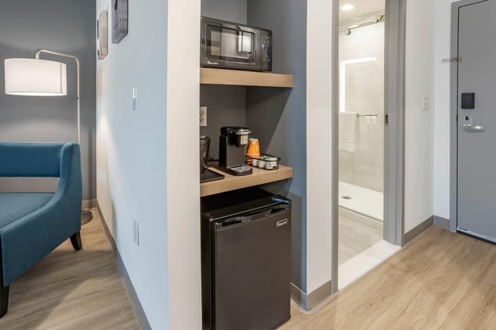 Four Points by Sheraton Newark Airport