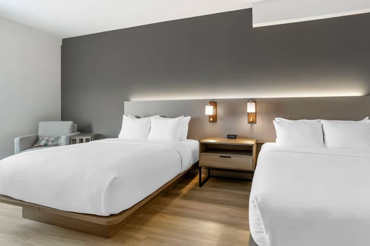 Four Points by Sheraton Newark Airport