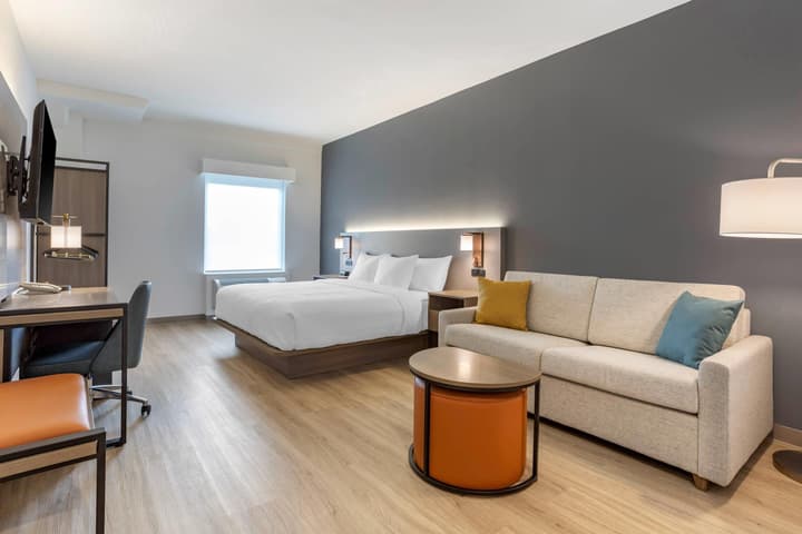 Four Points by Sheraton Newark Airport