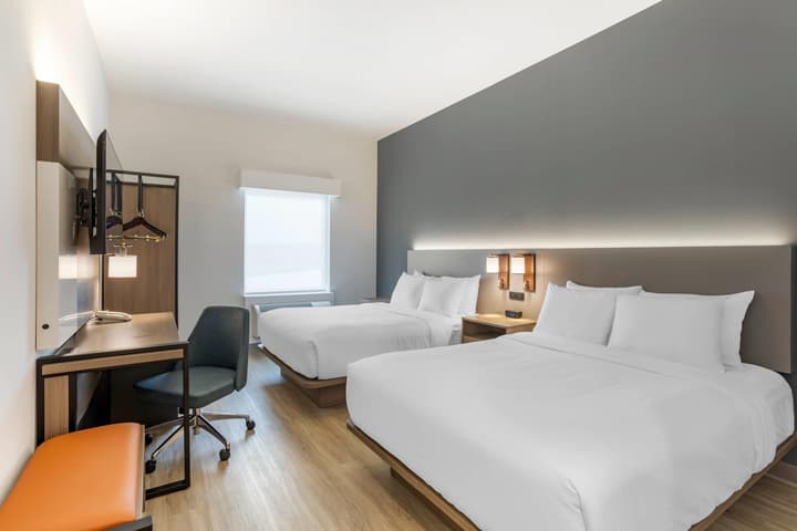 Four Points by Sheraton Newark Airport
