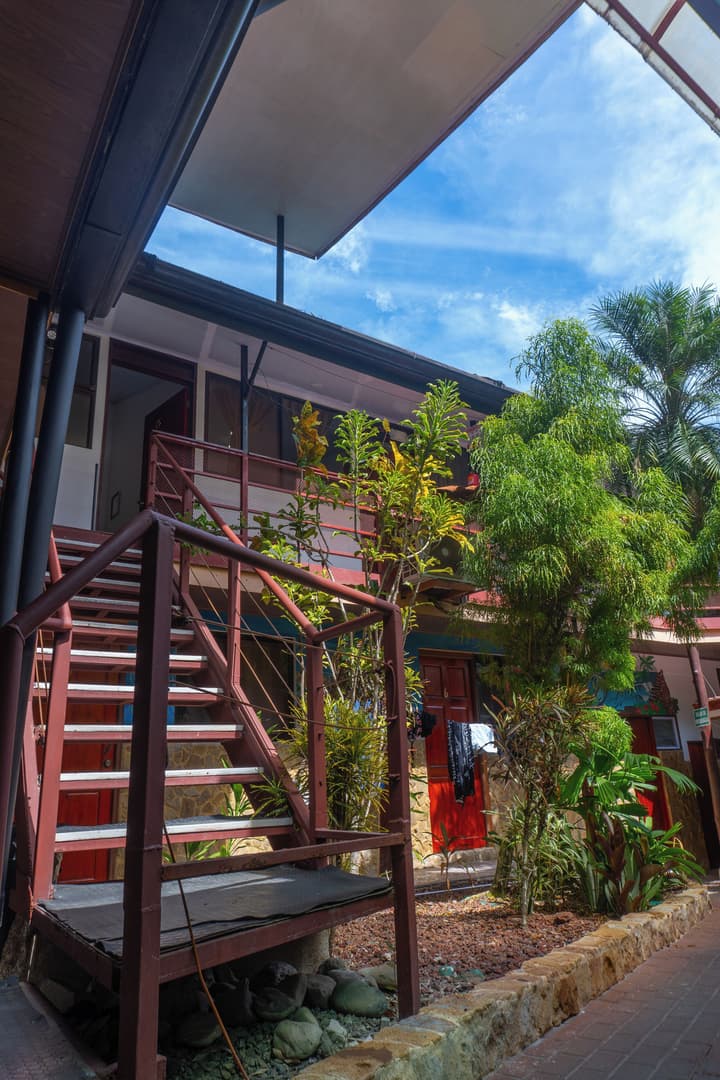 COSTA LINDA ART HOSTEL