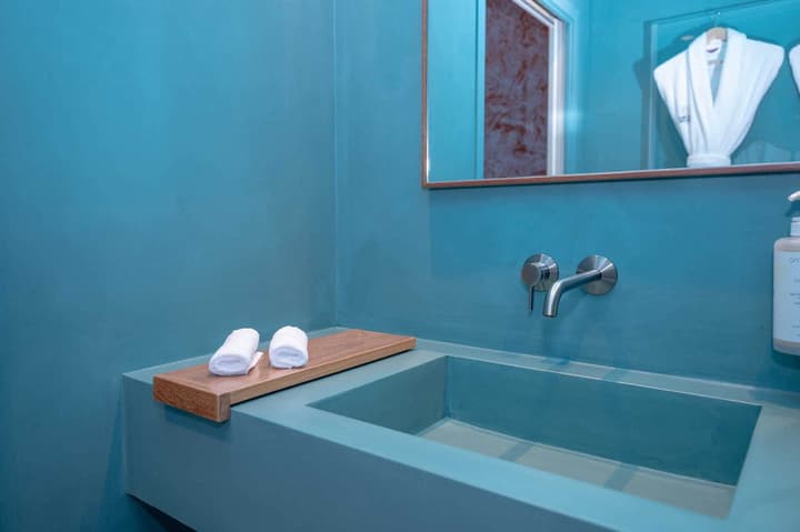 SABLE BLEU BOUTIQUE HOTEL