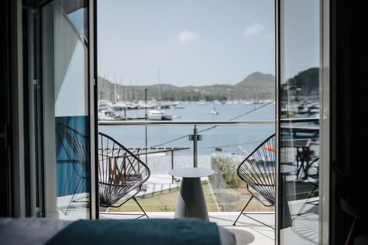 SABLE BLEU BOUTIQUE HOTEL