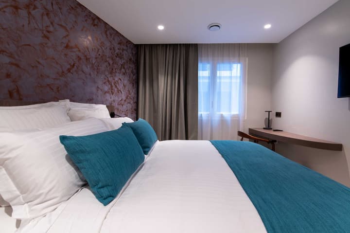 SABLE BLEU BOUTIQUE HOTEL