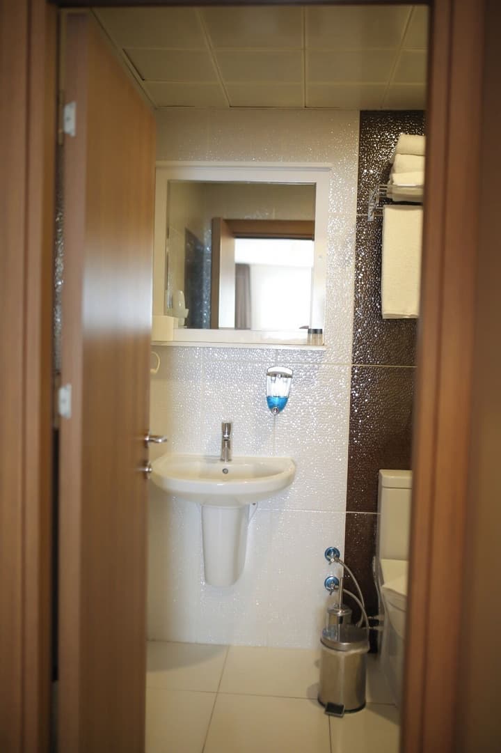 Otel Çınas