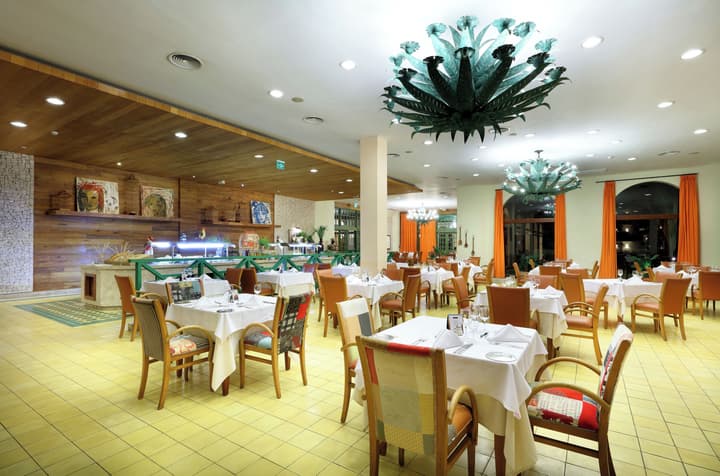 Family Selection At Grand Palladium Imbassai Resort & Spa