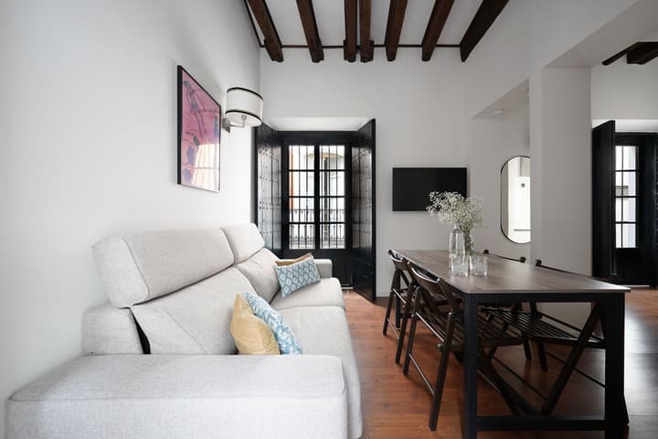 Numa Seville Alegre