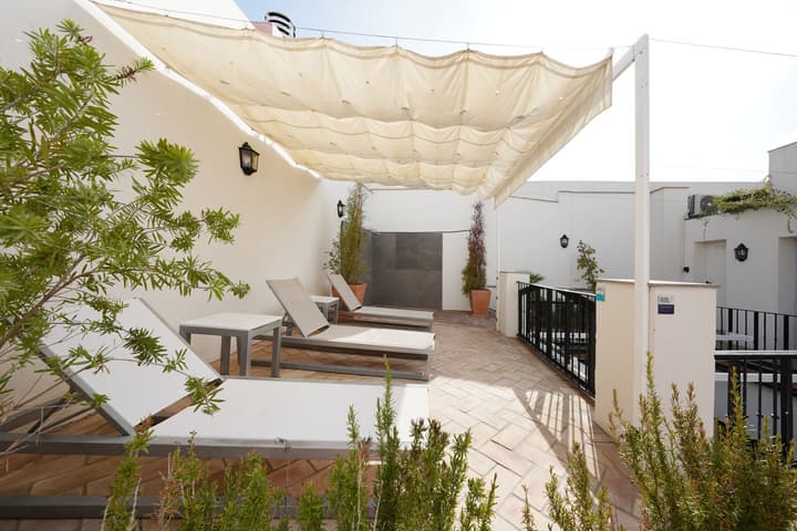 Numa Seville Alegre