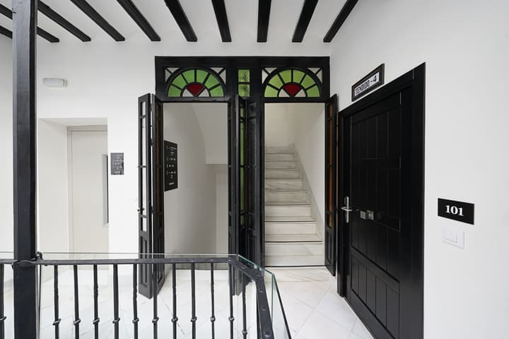 Numa Seville Alegre