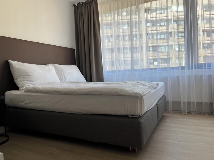 Post 120 Suites
