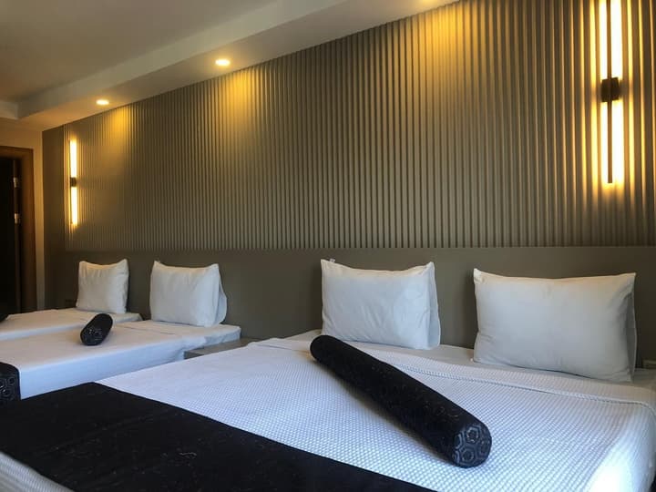 Grand Iska Hotel