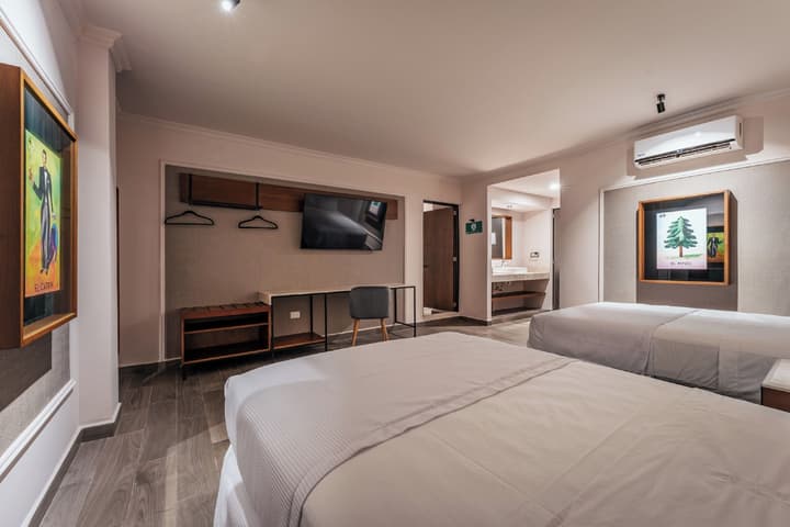 Hotel MID Project