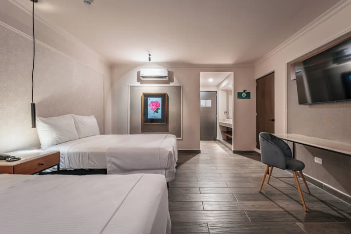 Hotel MID Project