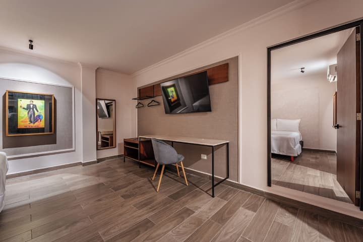 Hotel MID Project