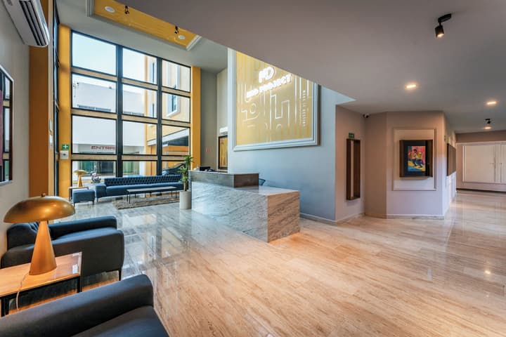 Hotel MID Project