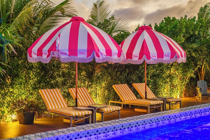 Privada Stays - Private Pools & Colorful-Chic Boutique Hotel - Adults Only