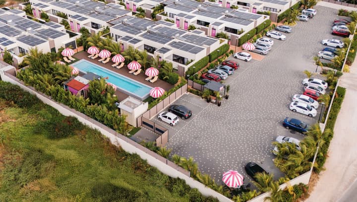 Privada Stays - Private Pools & Colorful-Chic Boutique Hotel - Adults Only