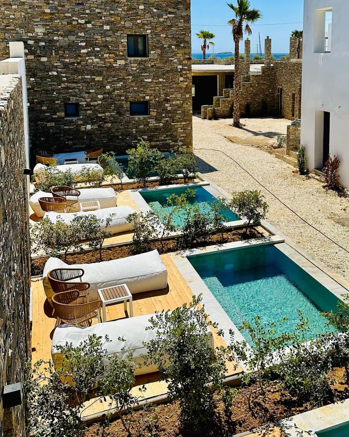 CAVO PISO LIVADI