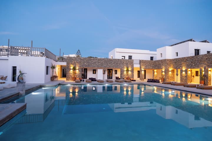 CAVO PISO LIVADI