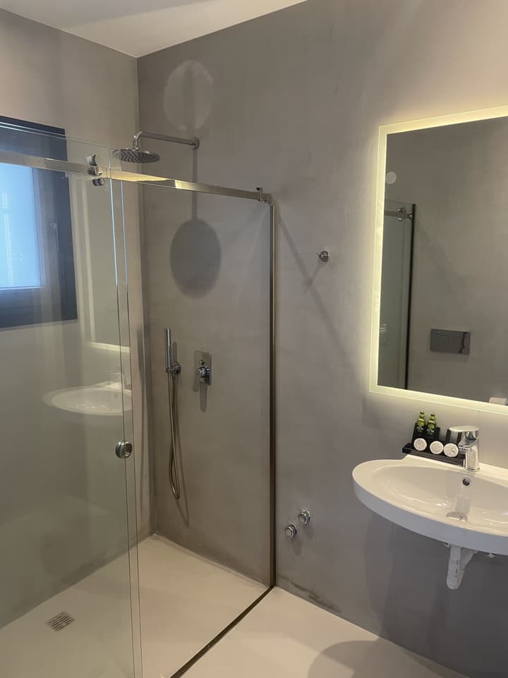CAVO PISO LIVADI